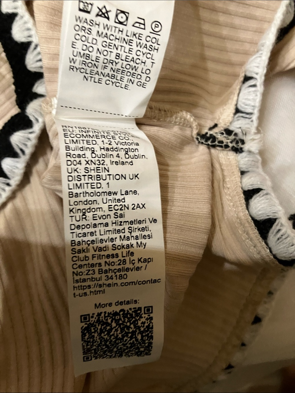 Beige Ribbed Tank Top with Black Contrast Trim - Picture 4 of 8